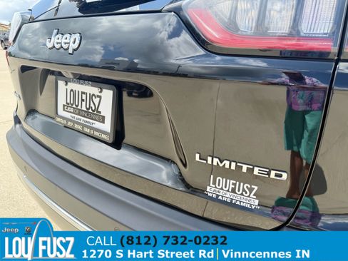 Used 2019 Jeep Cherokee Limited AWD/4WD image 19