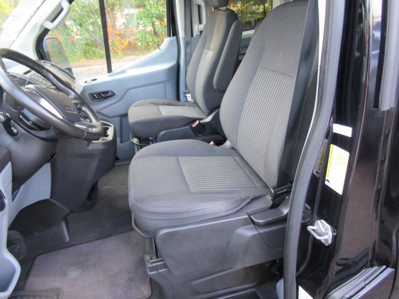 Used 2017 Ford Transit 150 XL RWD image 11