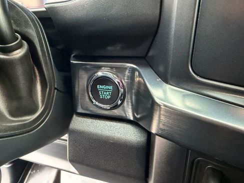 Used 2025 Ford F250 Lariat w/ Chrome Package image 40