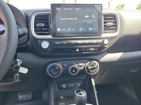 New 2026 Hyundai Venue SE FWD image 14