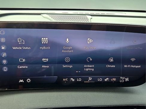 Used 2025 Buick Enclave Preferred FWD image 21