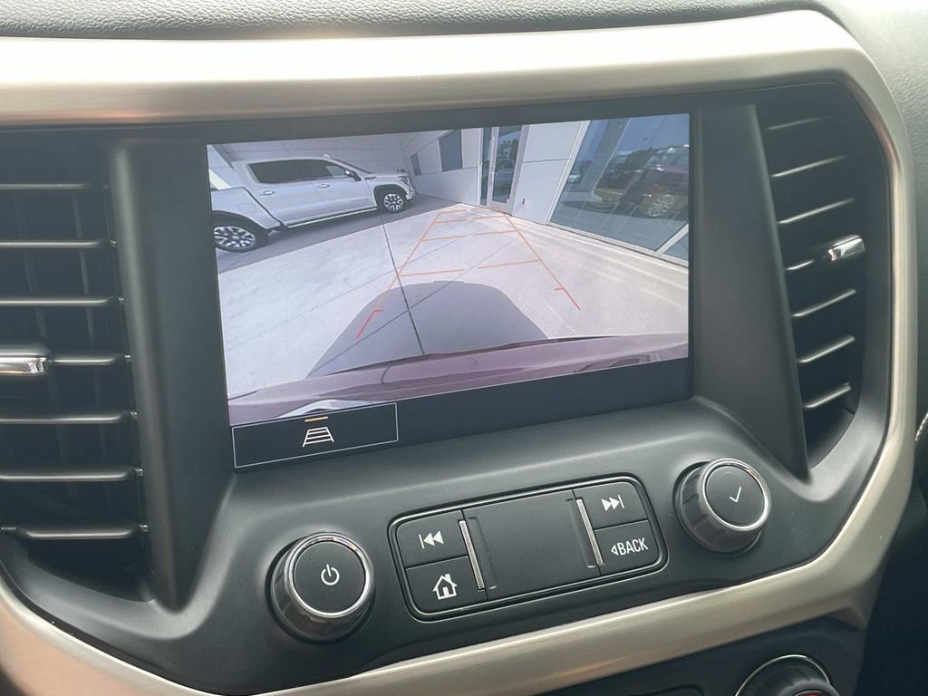 Used 2023 GMC Acadia Denali FWD image 27