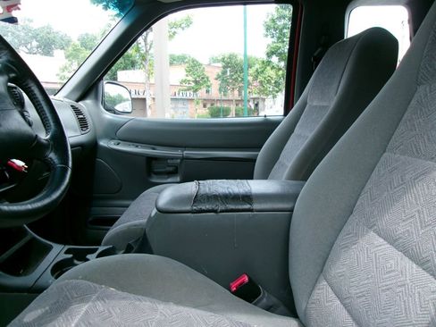 Used 2000 Ford Explorer Sport image 8