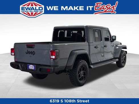 New 2025 Jeep Gladiator Sport image 19