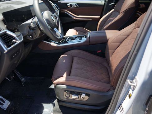 Used 2026 BMW X5 M60i w/ Climate Comfort Package AWD/4WD image 15