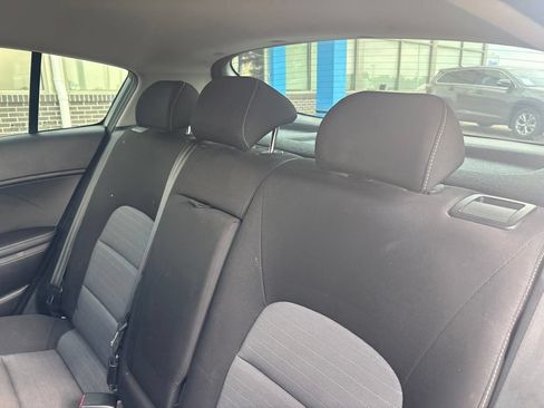 Used 2016 Kia Forte LX FWD image 31