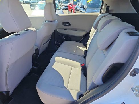 Used 2018 Honda HR-V EX image 28
