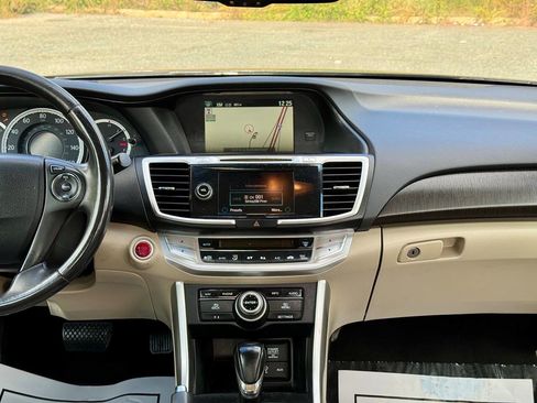 Used 2013 Honda Accord EX-L image 16