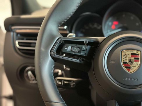 Used 2026 Porsche Macan S AWD/4WD image 28