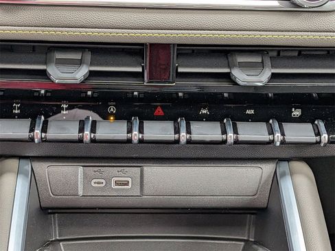 New 2026 Chevrolet Colorado ZR2 w/ Technology Package image 17