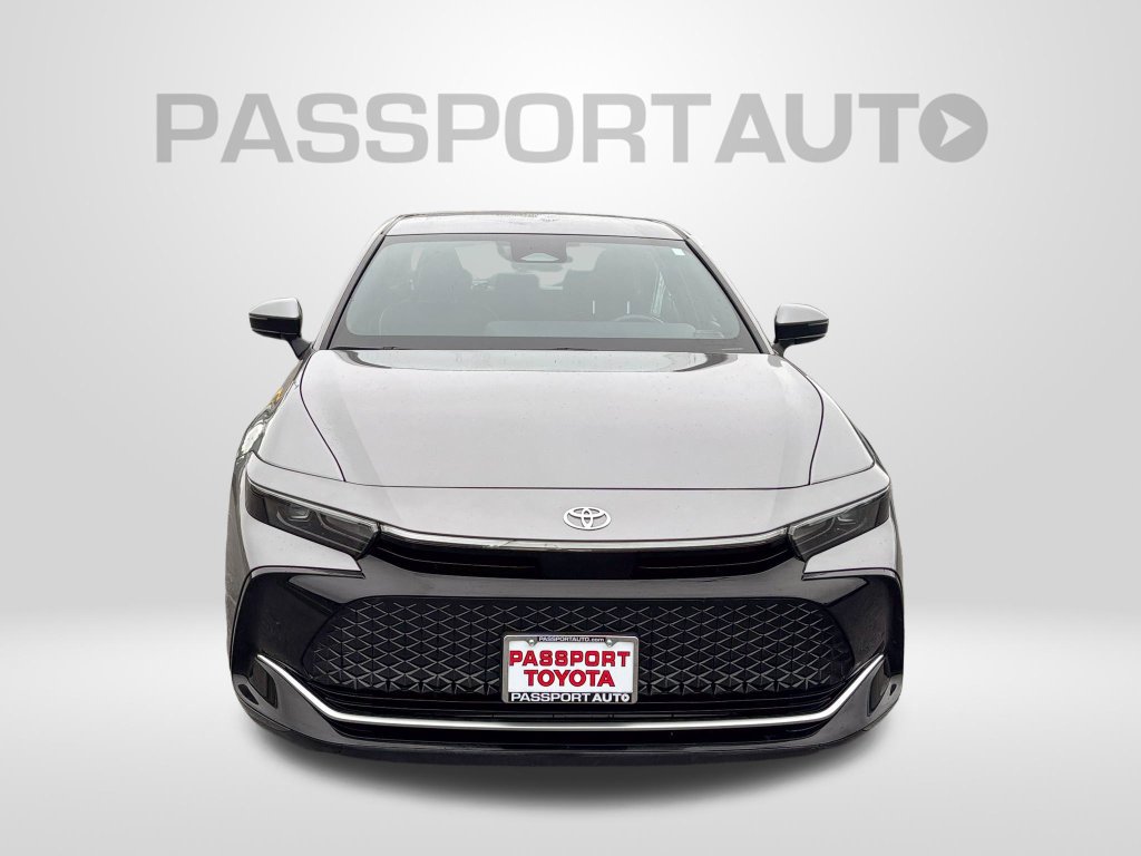 Used 2025 Toyota Crown AWD/4WD image 12
