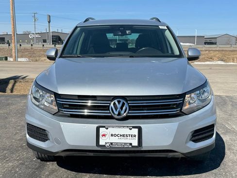 Used 2017 Volkswagen Tiguan S AWD/4WD image 32
