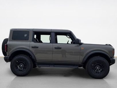New 2026 Ford Bronco Badlands w/ Sasquatch Package