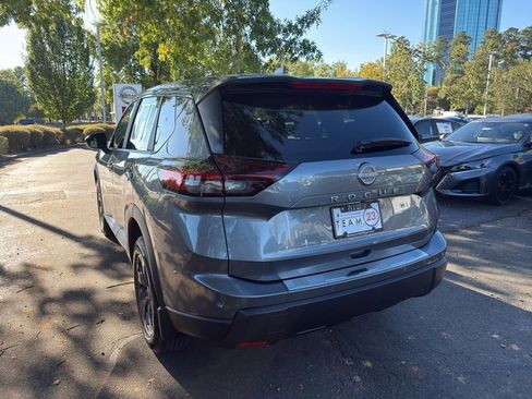New 2026 Nissan Rogue SV image 5