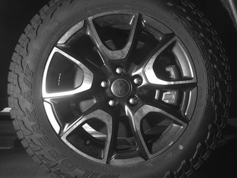 Used 2025 Jeep Compass Trailhawk AWD/4WD image 13