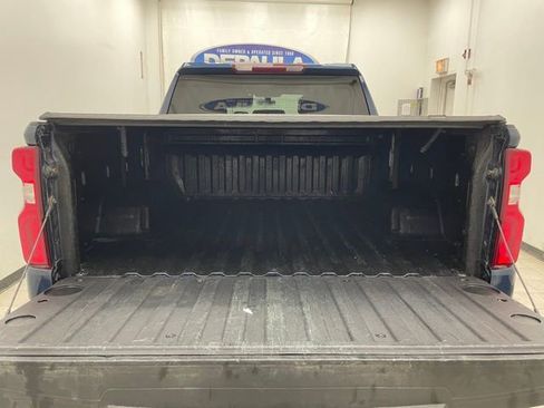Used 2022 Chevrolet Silverado 1500 Custom image 13