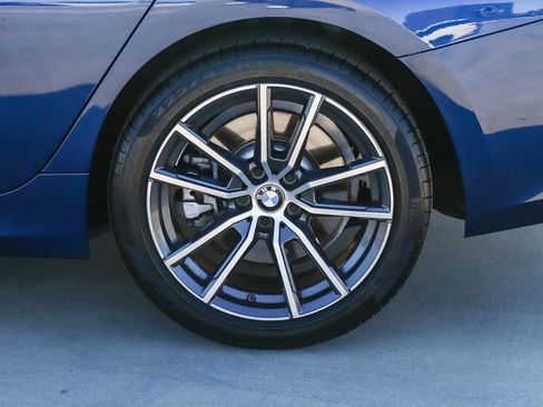 Used 2020 BMW 330i xDrive Sedan w/ Convenience Package AWD/4WD image 12