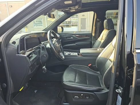 Used 2022 Cadillac Escalade ESV Premium Luxury AWD/4WD image 51