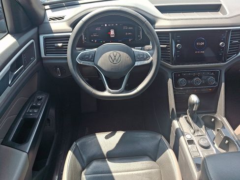 Used 2021 Volkswagen Atlas Cross Sport SEL Premium AWD/4WD image 11