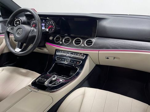 Certified 2017 Mercedes-Benz E 300 4MATIC image 28