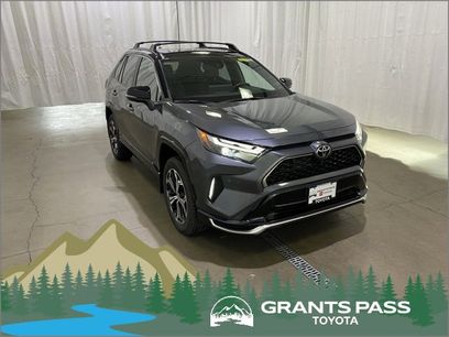 New 2025 Toyota RAV4 XSE w/ Premium Package