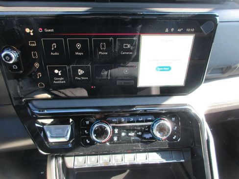 New 2026 GMC Sierra 3500 AT4 w/ AT4 Premium Plus Package AWD/4WD image 22