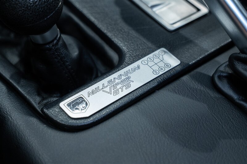 Used 2000 Dodge Viper GTS RWD image 50