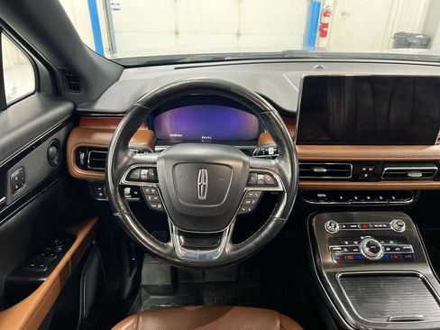 Used 2022 Lincoln Nautilus Reserve w/ Equipment Group 201A AWD/4WD image 11