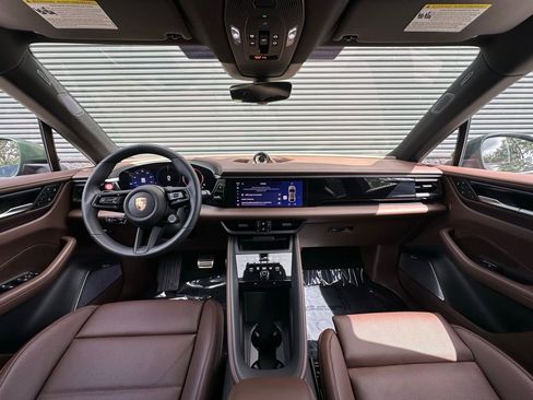 Certified 2025 Porsche Macan 4S Electric image 6