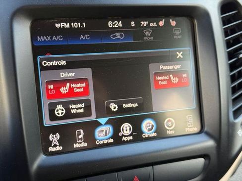 Certified 2018 Jeep Cherokee Latitude AWD/4WD image 26