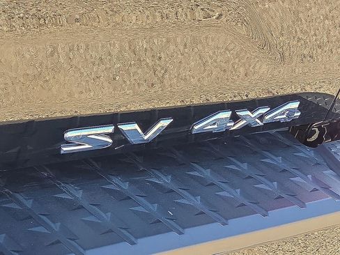 Used 2023 Nissan Titan SV image 17