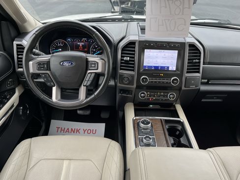 Used 2021 Ford Expedition Platinum image 8