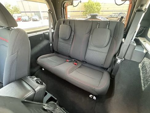 Used 2021 Jeep Wrangler Rubicon AWD/4WD image 28