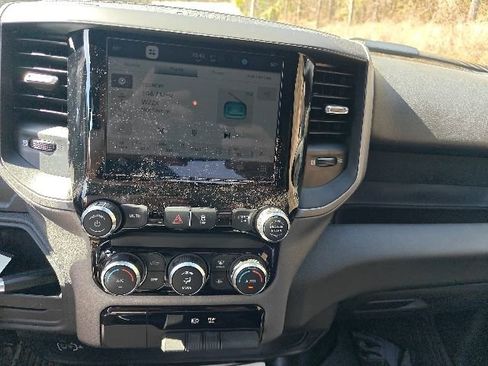 Used 2024 RAM 3500 Tradesman w/ Chrome Appearance Group image 9