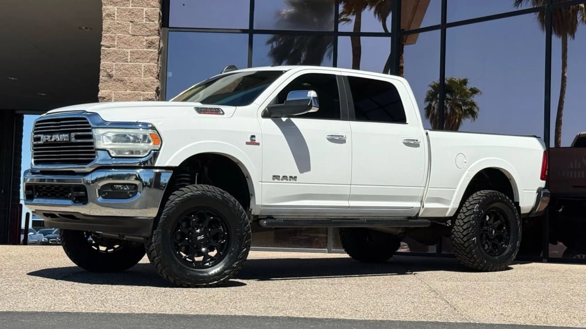 Used 2019 RAM 3500 Laramie AWD/4WD image 4