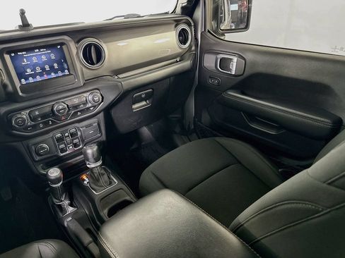 Used 2021 Jeep Wrangler Unlimited Sahara AWD/4WD image 26