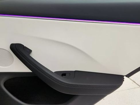Used 2025 Tesla Model 3 Long Range RWD image 40