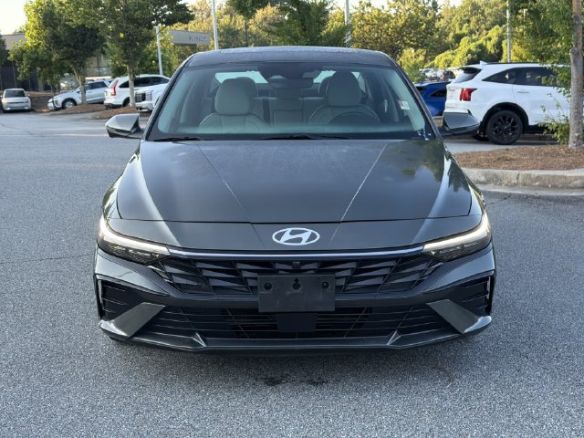 Certified 2024 Hyundai Elantra Limited FWD image 2