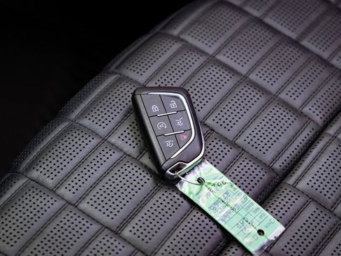 Used 2021 Cadillac Escalade Sport Platinum image 10