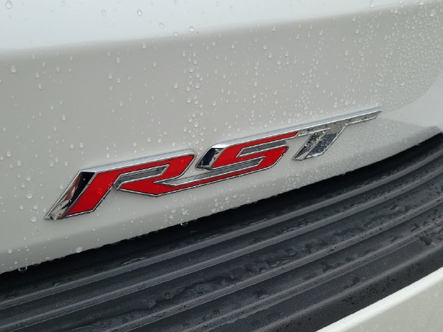 Used 2025 Chevrolet Suburban RST w/ Comfort Package RWD image 6