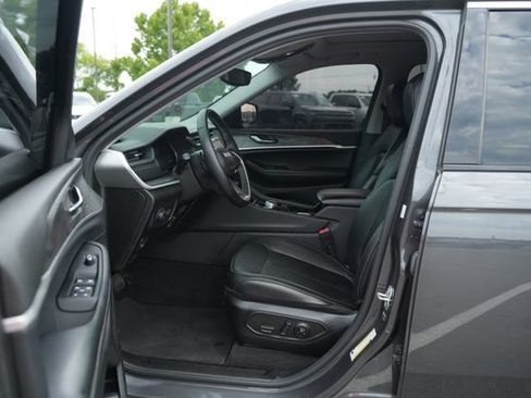 Used 2022 Jeep Grand Cherokee Limited AWD/4WD image 14