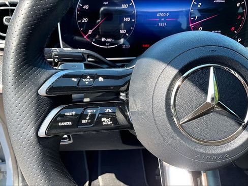 Used 2025 Mercedes-Benz C 300 4MATIC Sedan image 24