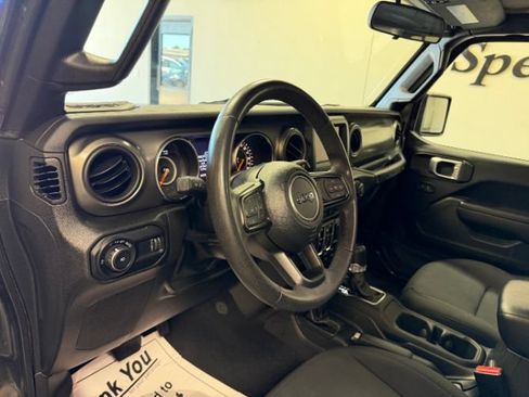 Used 2023 Jeep Wrangler Unlimited Sport AWD/4WD image 13