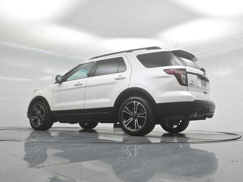 Used 2015 Ford Explorer Sport w/ Equipment Group 401A AWD/4WD image 46