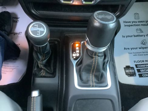 Used 2021 Jeep Wrangler Unlimited Sahara image 22