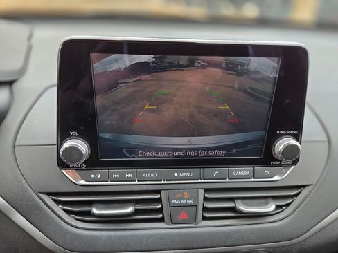 Used 2022 Nissan Altima 2.5 SV FWD image 19