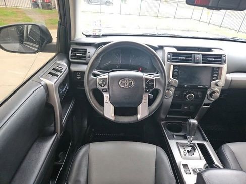 Used 2021 Toyota 4Runner SR5 Premium w/ Moonroof Package image 38