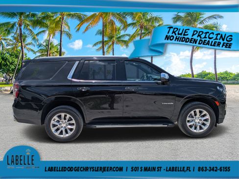 Used 2023 Chevrolet Tahoe Premier RWD image 2