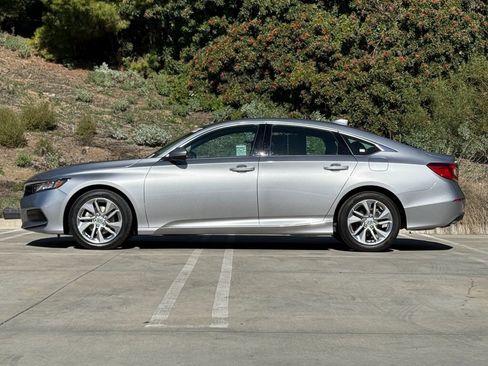 Used 2019 Honda Accord LX image 8