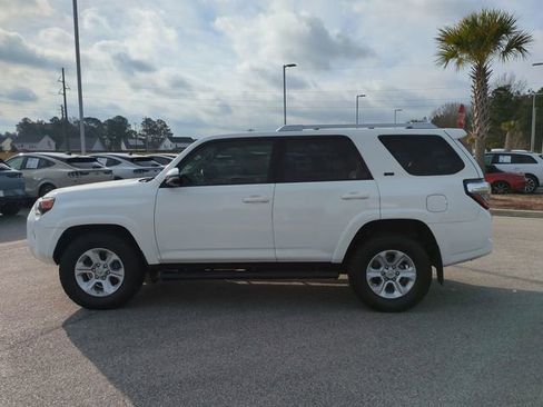 Used 2017 Toyota 4Runner SR5 Premium image 7